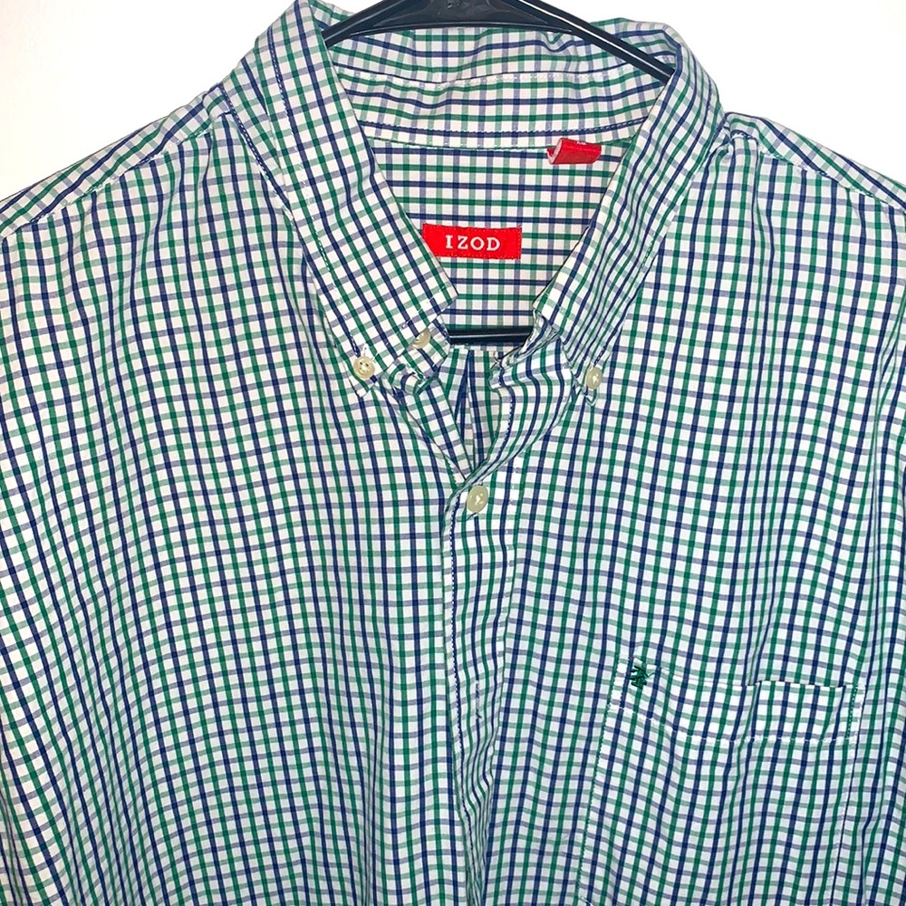 Men’s green and Izod